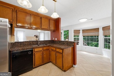 Beautifully Updated 4 bedroom, 3 Bath home with 2190 sq.ft. in a - photo 7