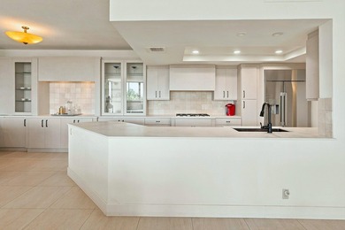 A rare opportunity to own a spacious penthouse at a - photo 20