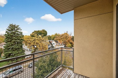 820 Emerald St 307 - photo 21