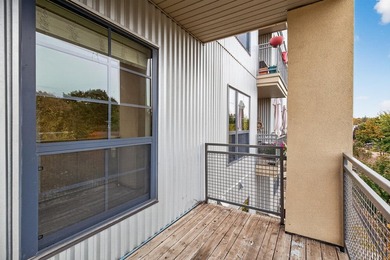 820 Emerald St 307 - photo 23