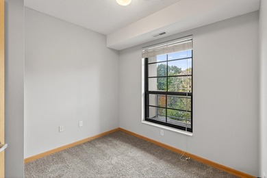 820 Emerald St 307 - photo 25