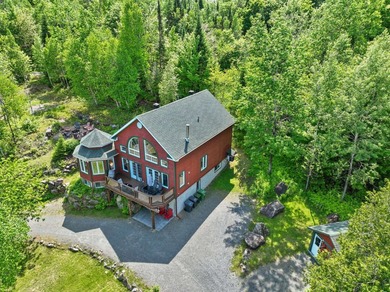Stunning and highly lucrative estate boasting breathtaking - photo 4