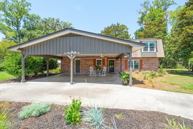 No HOA, nearly 1/2 acre, 4 bedrooms, and a one-year home - photo 7