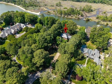 Classic Georgian-style, six bedroom brick estate set on a - photo 41