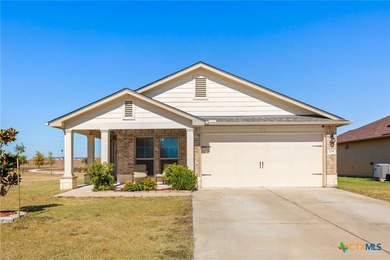 Lake Home Active Under Contract in Taylor, Texas
