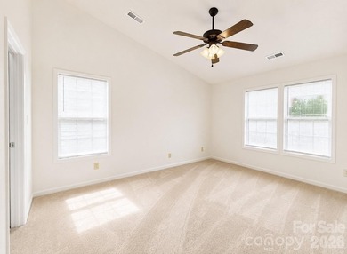Beautifully updated 2-bedroom, 1.5-bath condo in a prime - photo 6