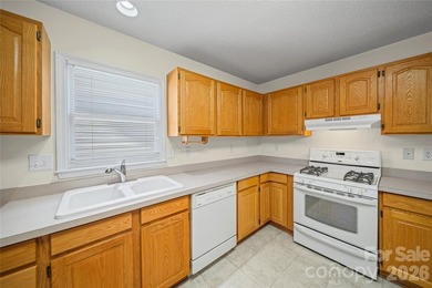 Welcome to this spacious 2-bedroom, 2-bathroom home in the - photo 8