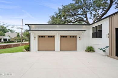 Welcome to 2102 Bay Street -- a one-of-a-kind Lowcountry - photo 10