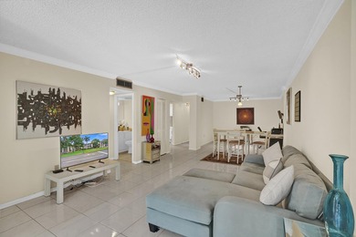 Beautifully updated one-bedroom, one-and-a-half-bath corner unit - photo 12
