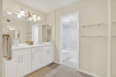 Beautifully updated one-bedroom, one-and-a-half-bath corner unit - photo 19