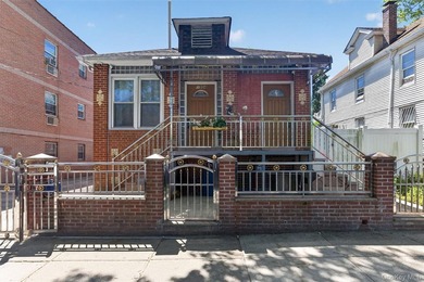 Welcome to this spacious and well-maintained 2-bedroom brick - photo 2