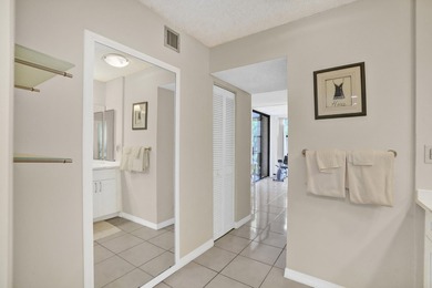 Beautifully updated one-bedroom, one-and-a-half-bath corner unit - photo 23