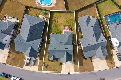 Located in beautiful Valparaiso, Florida -- a charming home - photo 3