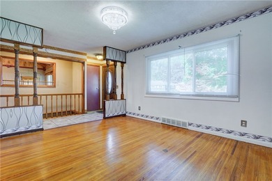Welcome to 184 Bennett Avenue - A Beautifully Updated Ranch with - photo 10