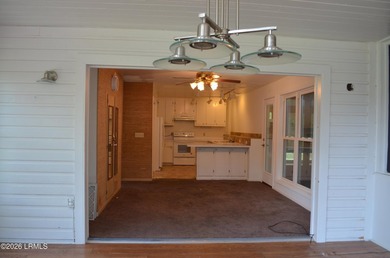 Conveniently located in the sought-after Dowlingwood community - photo 6