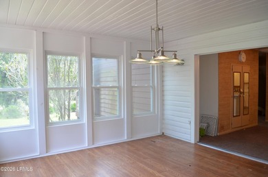 Conveniently located in the sought-after Dowlingwood community - photo 7