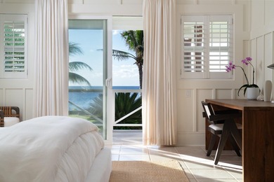 Escape to your own private paradise in the serene coastal town - photo 16