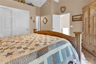 2584 Captains Walk - photo 18
