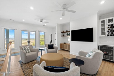 Welcome to 100 Front Street, an exceptional deepwater residence - photo 6