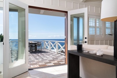 Escape to your own private paradise in the serene coastal town - photo 38
