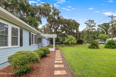 Completely renovated in 2024, this charming 3-bedroom, 2.5-bath - photo 2