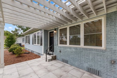 Completely renovated in 2024, this charming 3-bedroom, 2.5-bath - photo 3