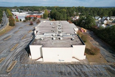 41,800 sq ft warehouse building on 7.6 acres, approximately 9 - photo 6