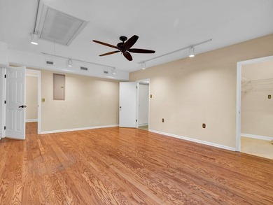 Looking for a 2.625% interest rate, ask details about this VA - photo 11