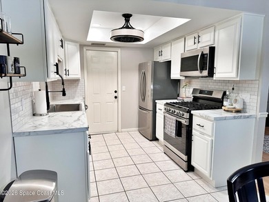 Very well maintained home in quiet established neighborhood - photo 11