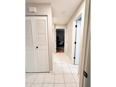 Very well maintained home in quiet established neighborhood - photo 18