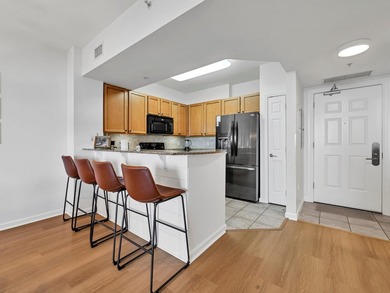 Searching for a 2-bed condo in Destin FL approved for short-term - photo 4