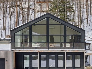 Sutton, vue sur les pistes. Elegant chalet construit en 2022 - photo 4