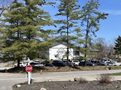Positioned within the established Foxcliff South community, this - photo 3
