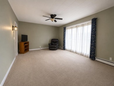 Welcome to this well maintained 3-bedroom, 1 3/4-bath home - photo 3
