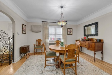 Immaculate fully detached brickstone home in the highly - photo 7
