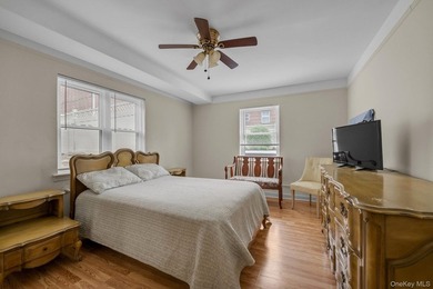 Immaculate fully detached brickstone home in the highly - photo 9
