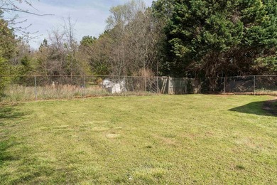 Perfect location in the desired district 2 on Lake Bowen. This - photo 30