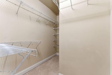Beautiful Charleston-style home offering 3 bedrooms and 2.5 - photo 44
