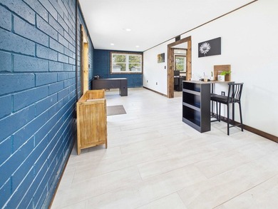 Turn-key professional office space in a prime Perry location - photo 9