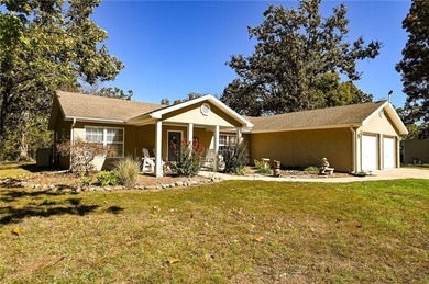 (private lake, pond, creek) Home For Sale in Cross Timbers Missouri