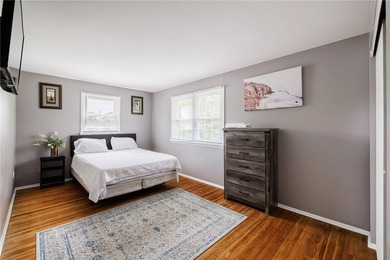 Opportunity, flexibility, and location come together at 20 Notre - photo 13