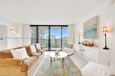 Luxury Oceanfront Living! This turnkey, fully furnished - photo 13