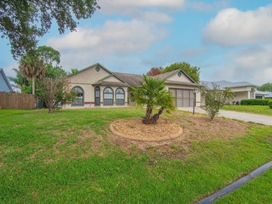 Located in a peaceful, low-traffic area with convenient access - photo 6