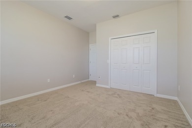 Clean and move-in ready home featuring a spacious open layout - photo 12
