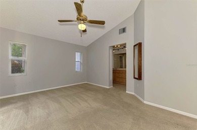 Under contract-accepting backup offers. ** STANDALONE VILLA IN - photo 14