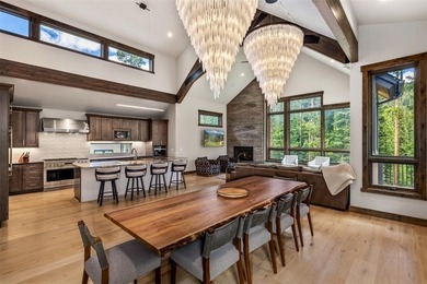This spectacular 6-bedroom, 6-bathroom mountain modern residence - photo 16