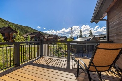 This spectacular 6-bedroom, 6-bathroom mountain modern residence - photo 18