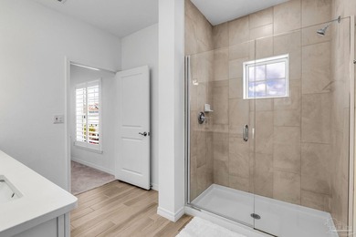 This gorgeous Past model home has never been a rental and only - photo 21