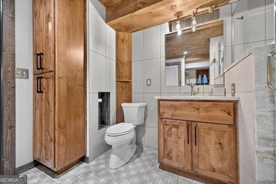 Timeless A-Frame Retreat in the Heart of Aska Adventure - photo 25