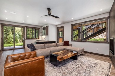 This spectacular 6-bedroom, 6-bathroom mountain modern residence - photo 25